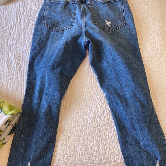Abercrombie Curve Love boyfriend jeans - Picture 3 of 3